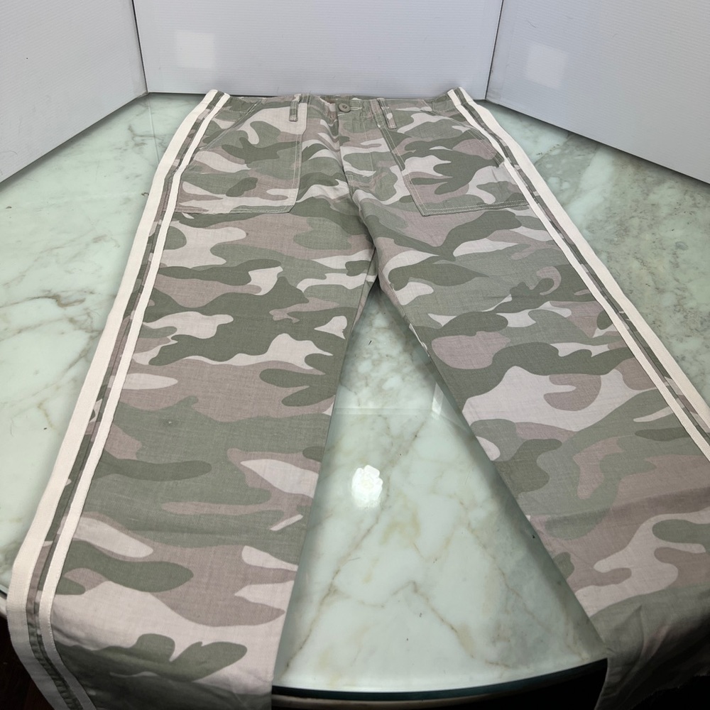 Mother: New camouflage pant, size 29, color green camo